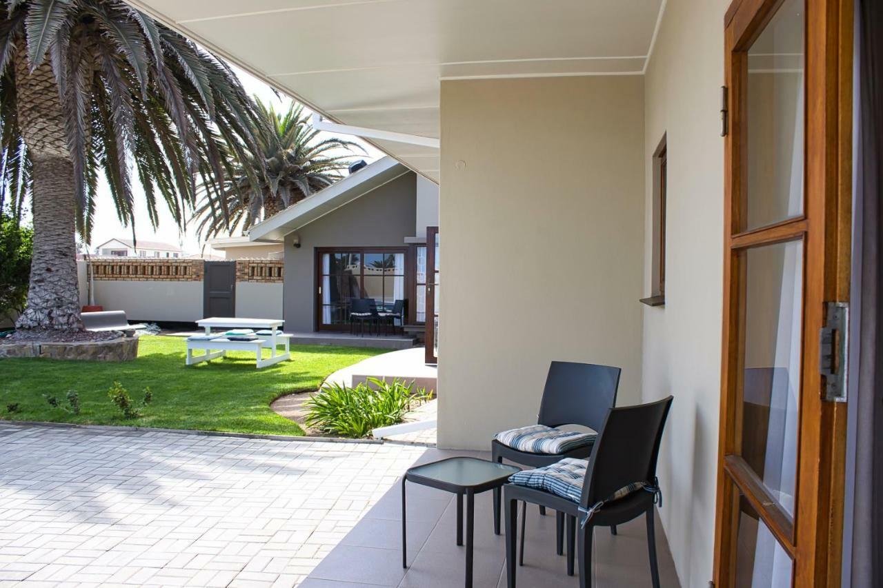 Kramersdorf Guesthouse ซวาคอปมุนด์ ภายนอก รูปภาพ