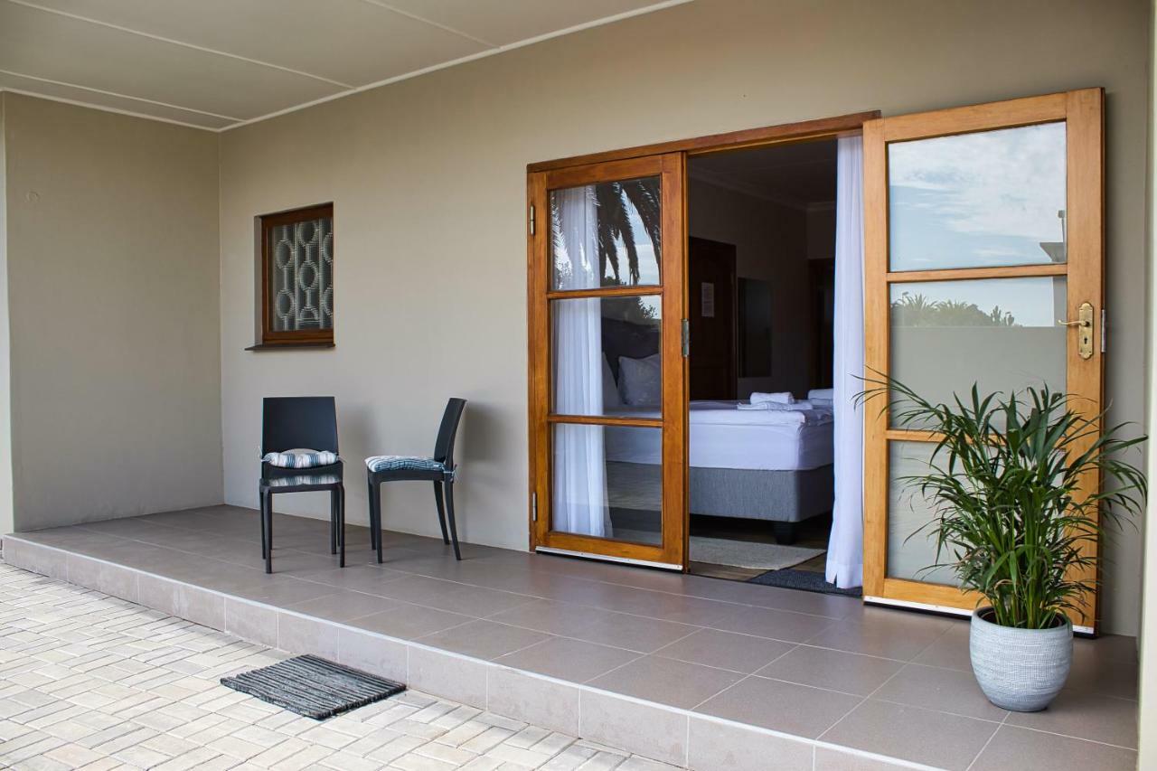 Kramersdorf Guesthouse ซวาคอปมุนด์ ภายนอก รูปภาพ
